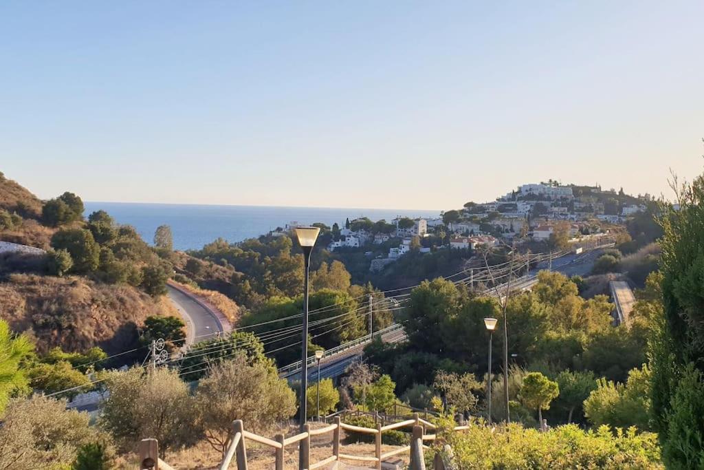 Luxury Penthouse With Sea&Mountain Views & Hot Tub - Tranquility & Rest Διαμέρισμα Benalmádena Εξωτερικό φωτογραφία
