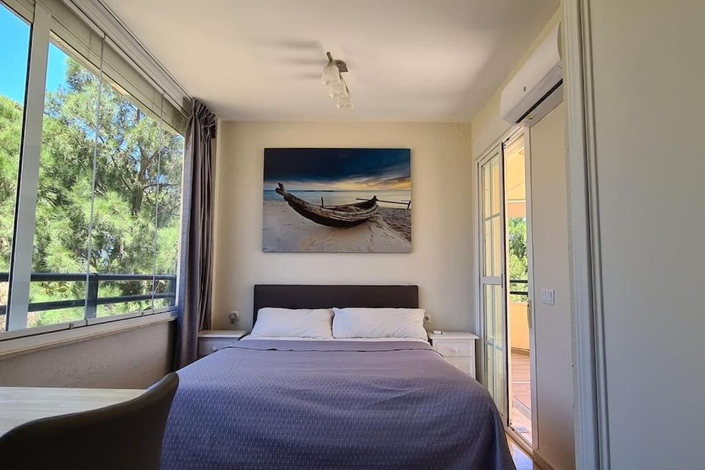 Luxury Penthouse With Sea&Mountain Views & Hot Tub - Tranquility & Rest Διαμέρισμα Benalmádena Εξωτερικό φωτογραφία